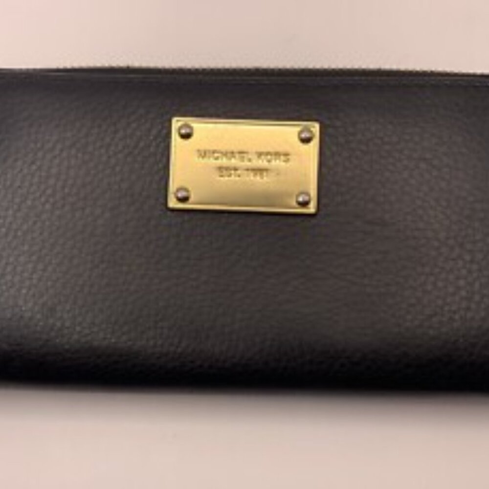 SOLDMichael Kors Jet Set Continental Pebbled Leather Zip-Around Full-size Wallet - Picture 7 of 7